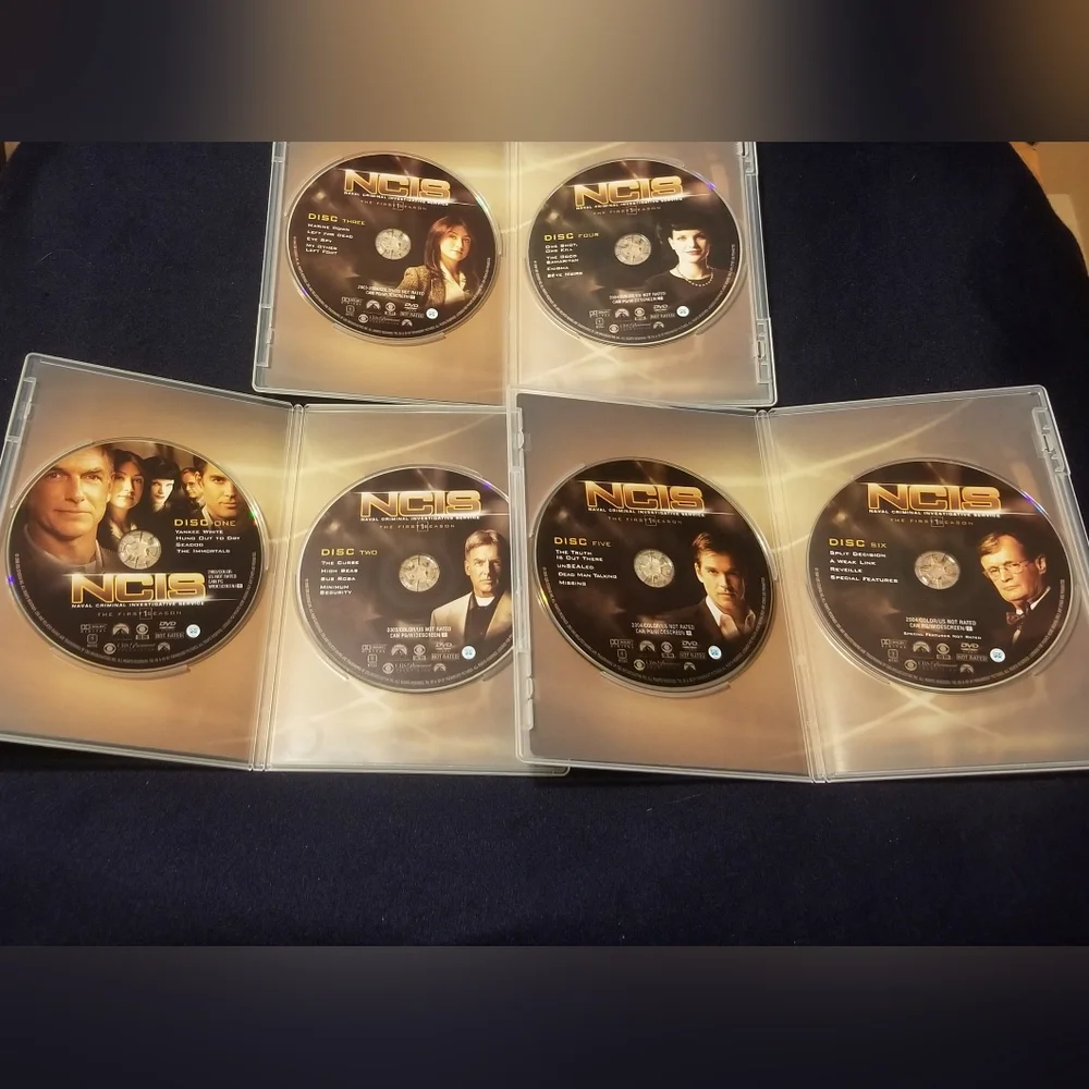 NCIS, seasons 1 & 2 dvds, w bonus features - Picture 5 of 8